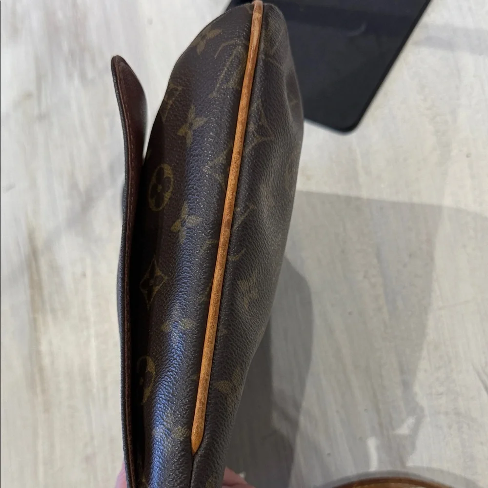Louis Vuitton Musette Salsa Monogram Brown Crossbody Bag